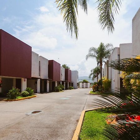 Auto Hotel Las Maravillas Santa Cruz Xoxocotlán Exterior foto